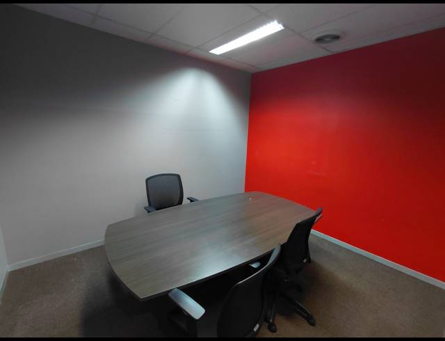 2,002M² OFFICE TO LET IN WATERFALL